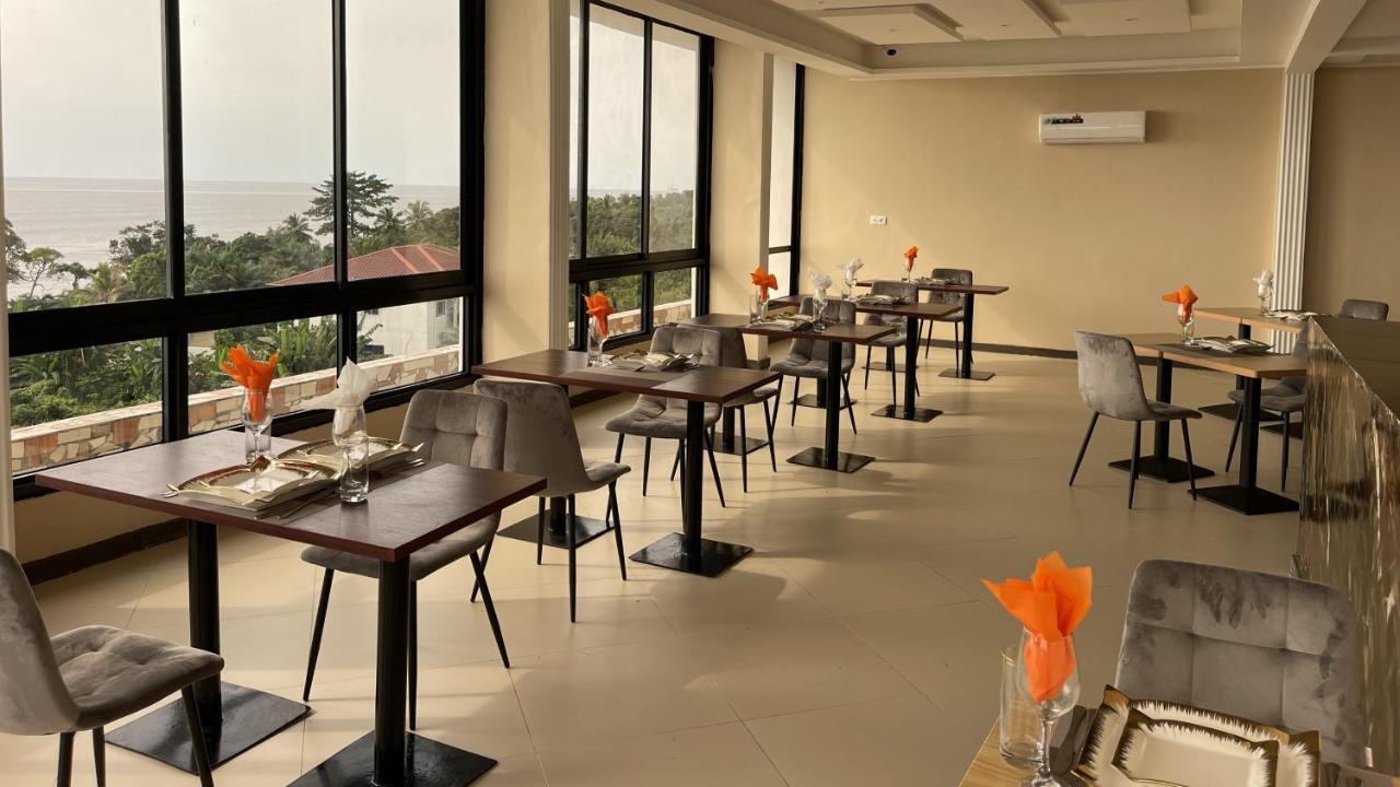 Sky Kenako Hotel Kribi Exterior photo