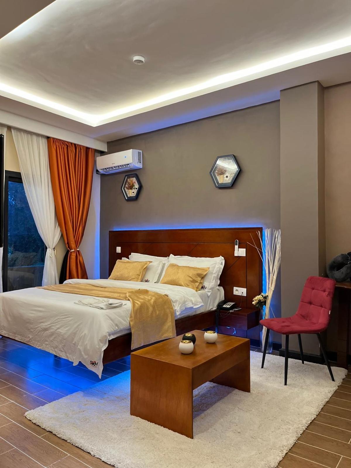 Sky Kenako Hotel Kribi Exterior photo